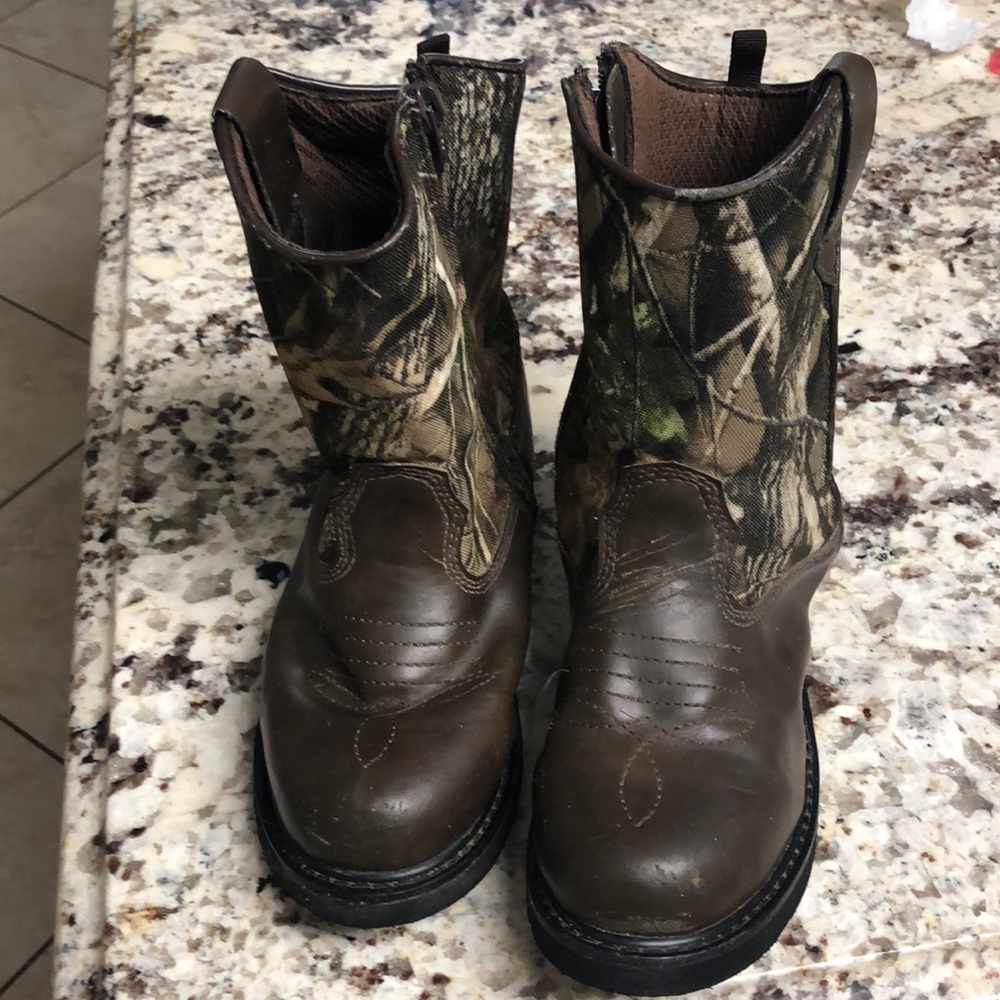 Boys duck head boots